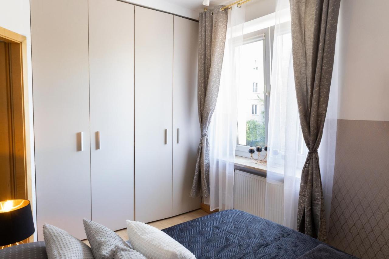 Clicktheflat Szkolna Palace Of Culture Apart Rooms Varsavia Esterno foto