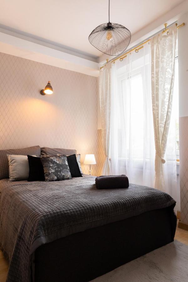 Clicktheflat Szkolna Palace Of Culture Apart Rooms Varsavia Esterno foto